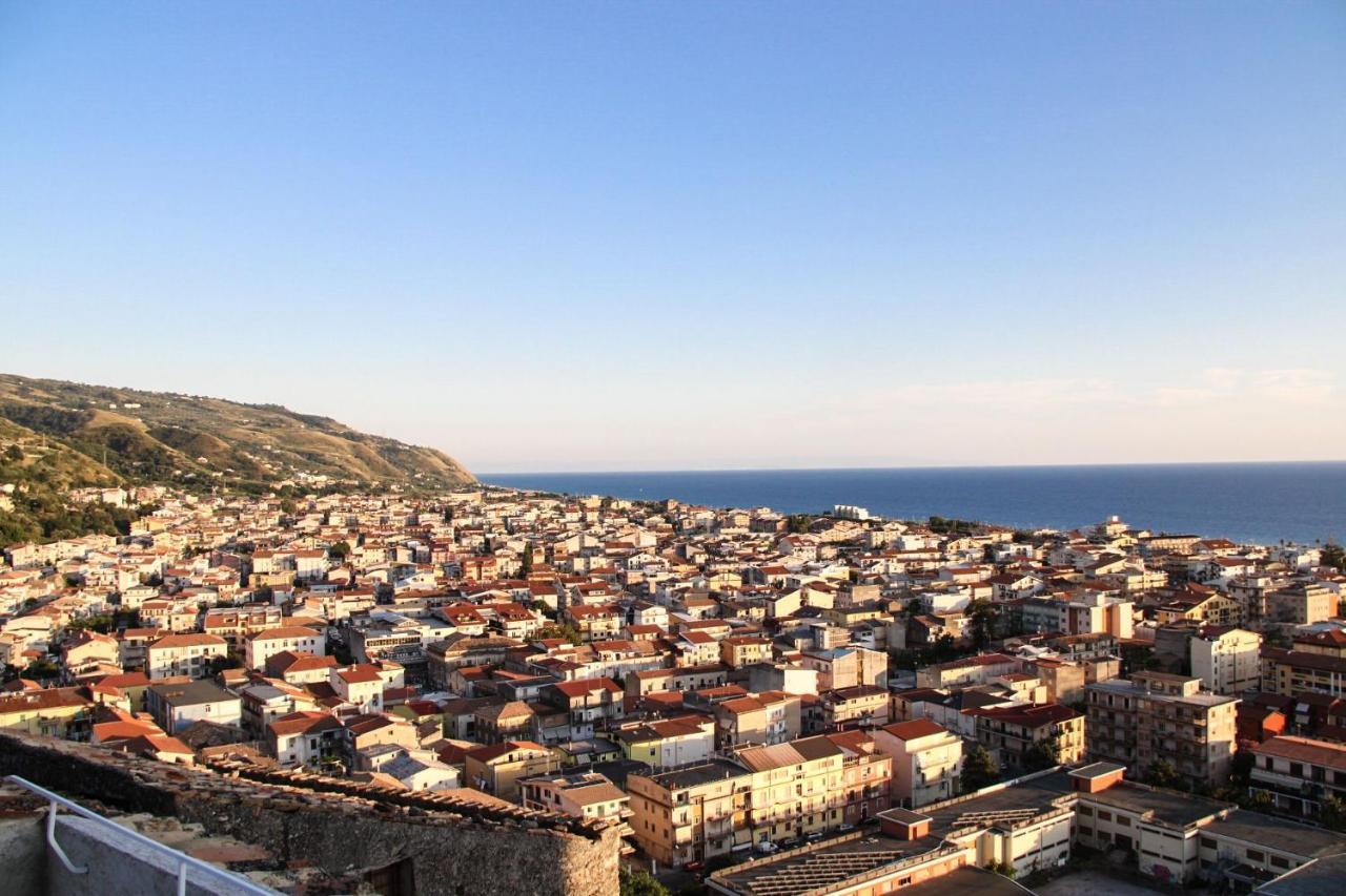 Bed and Breakfast Dimora Cavour Амантея Экстерьер фото